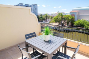 Belina - Island Club Canal View